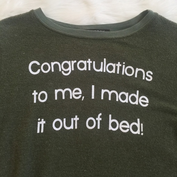 SOLD W i l d f o x Beach Jumper - Picture 3 of 6